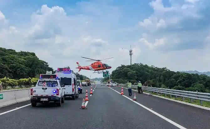 河池高速公路汽车救援案例